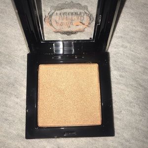 PRETTY VULGAR HIGHLIGHTER